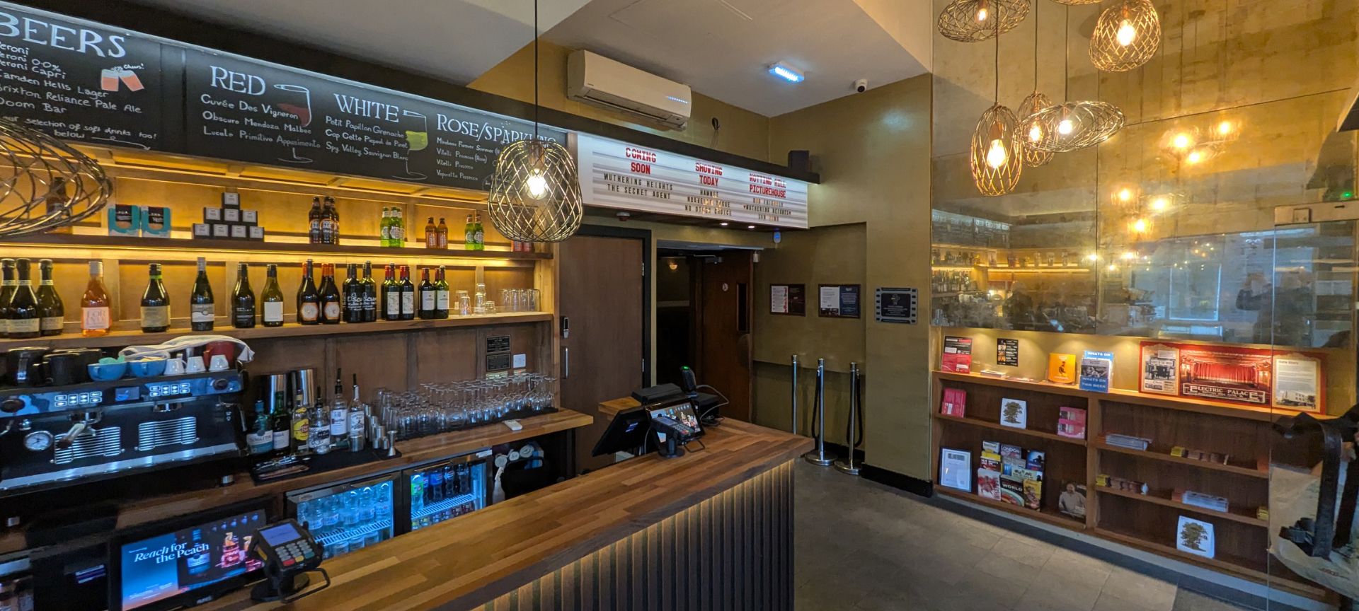 Welcome ToThe Gate, Notting Hill