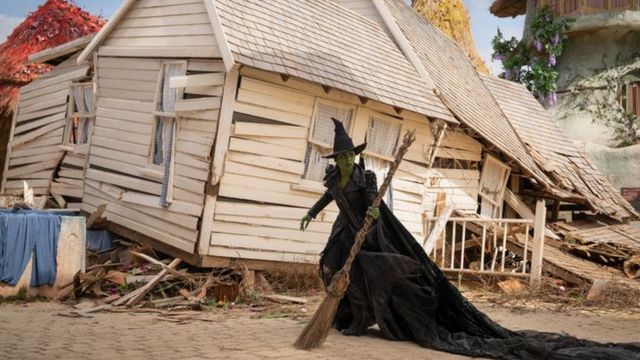 CRAFT CLUB: Wicked: For Good