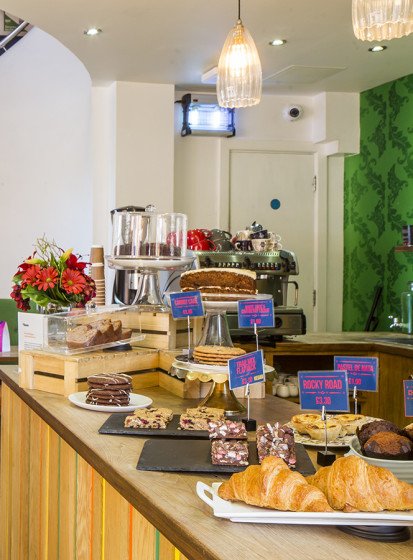 Café & bar